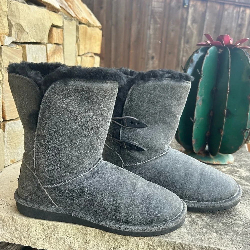 BearPaw Abigail Black Charcoal Crackle Suede Boots Sheepskin /wool Lining Sz-9.G